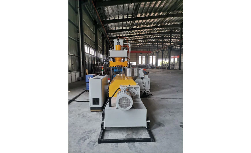 waste circuit board powder extrusion molding machine 3